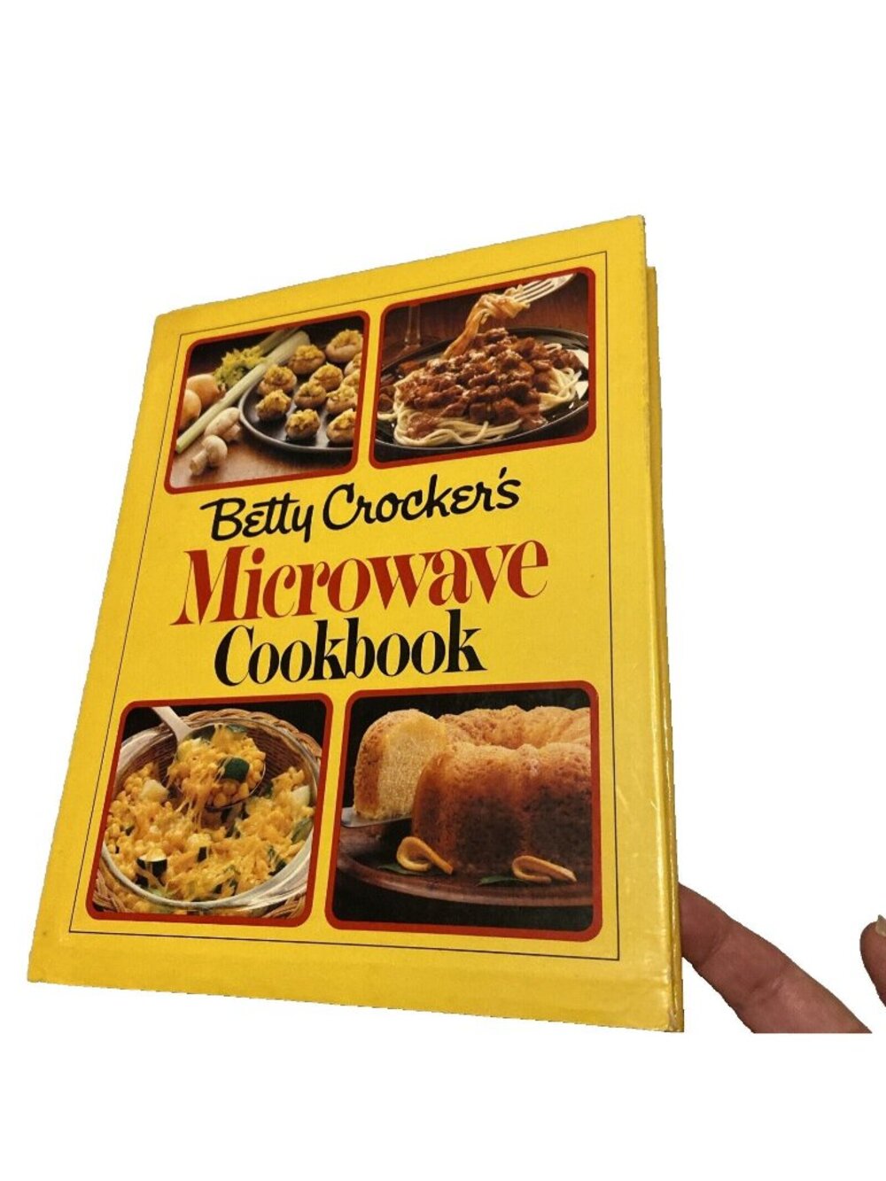 VTG - Betty Crocker's Microwave Cookbook 1981 -  Cook Book Recipes